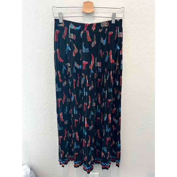 SHARON YOUNG | Western Cowboy Boots Pleated Maxi Skirt Black | Medium - Picture 6 of 8